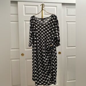 Signature by Robbie Bee Black and White Patterned Midi Dress
